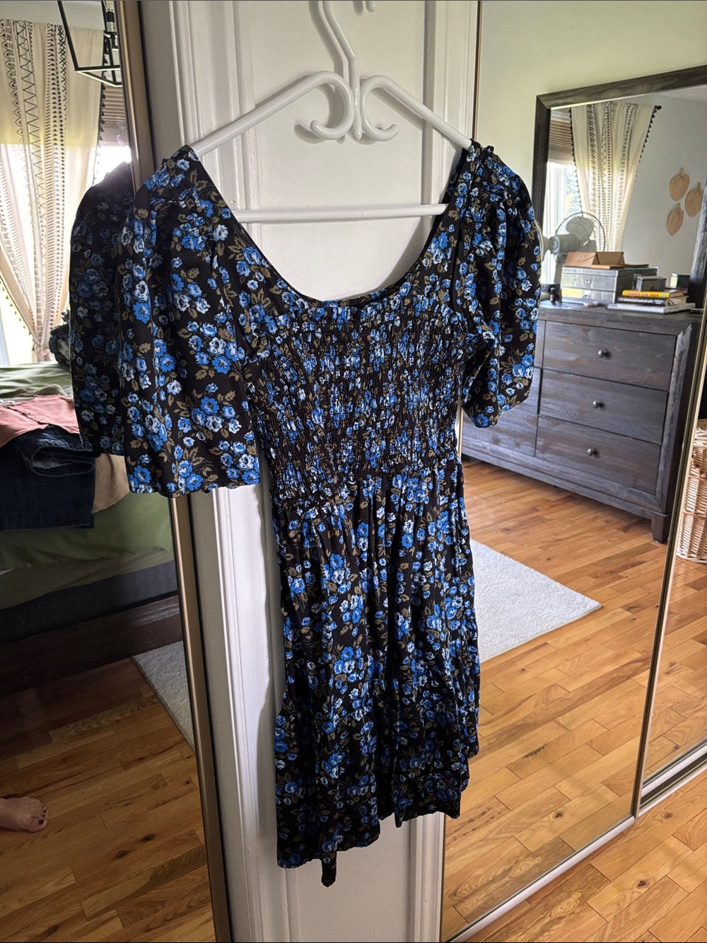 3/20$ Blue Floral Puff-Sleeve Smocked Mini Dress - Gap